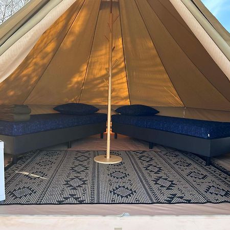Bell Tent Warmond 外观 照片