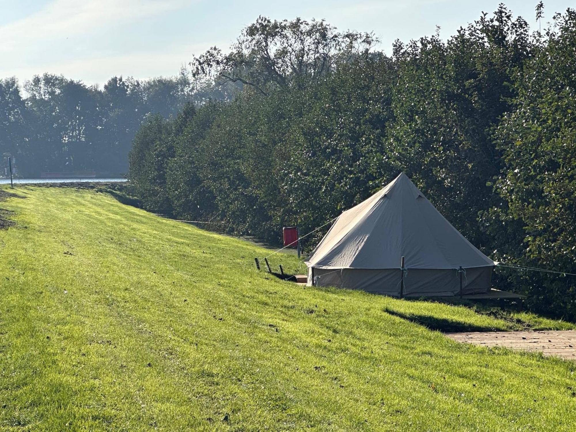 Bell Tent Warmond 外观 照片